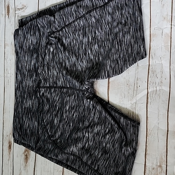 Phisockat Space Dye Black High Waist Yoga Pants with Pockets and Tummy Control - Picture 10 of 12